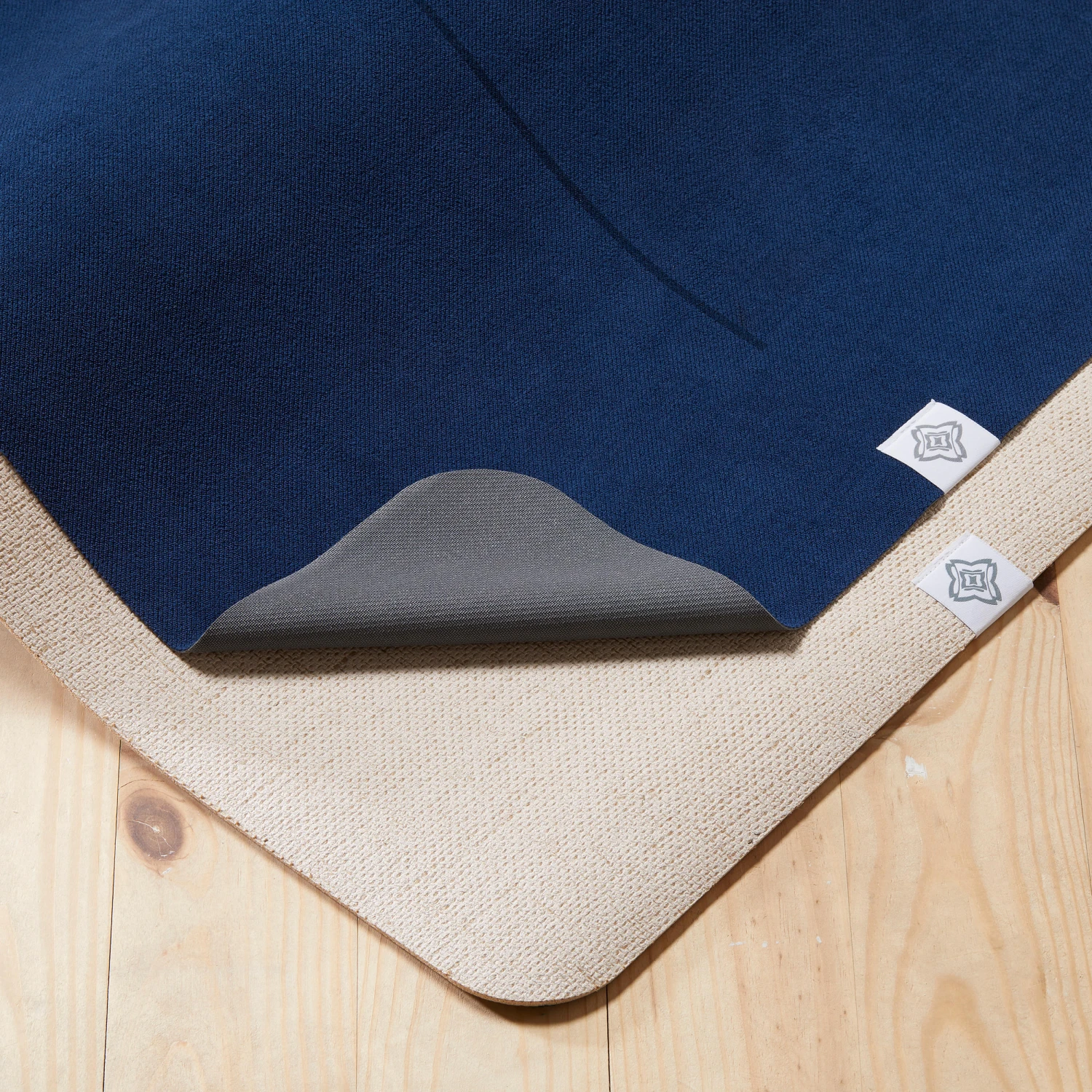 Non-Slip Yoga Towel 183 Cm ⨯ 61 Cm ⨯ 1 Mm 4 Non-Slip Yoga Towel 183 Cm ⨯ 61 Cm ⨯ 1 Mm - Image 4