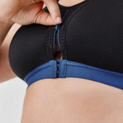 Kalenji Zipped Running Bra -Fitness Equipment Store k5001ff9002f2df8ceeac1bb5194f0ea7
