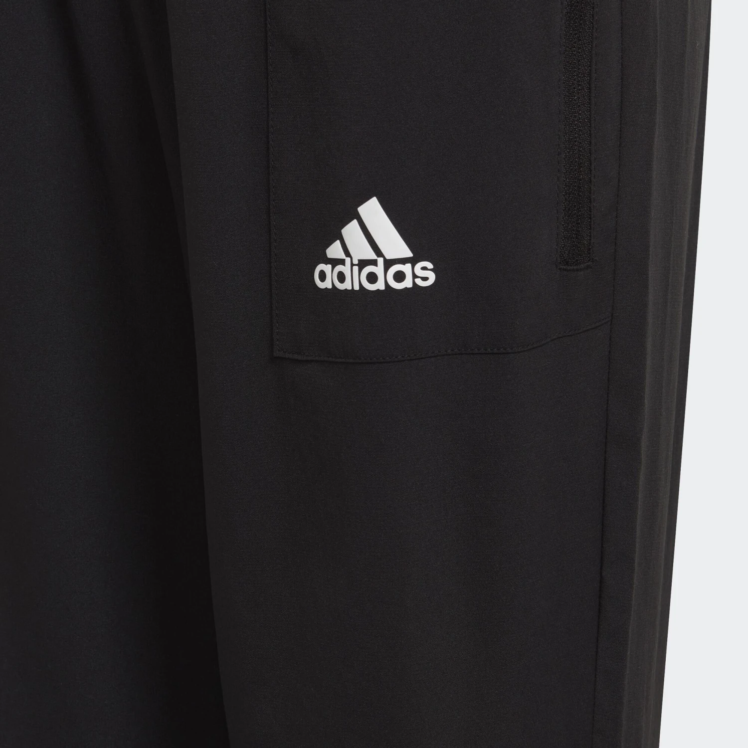 ADIDAS Woven Set 4 ADIDAS Woven Set - Image 4