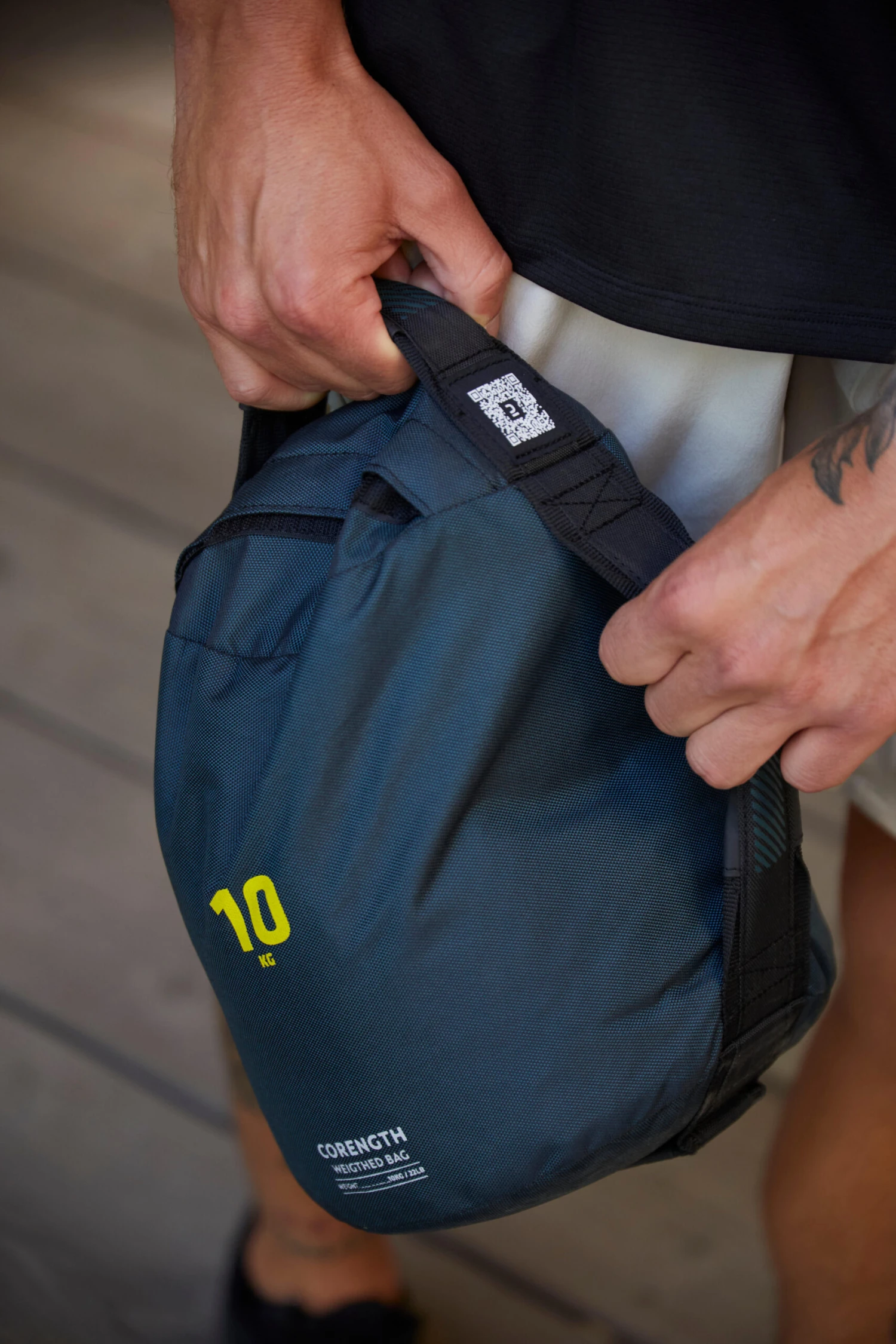 CORENGTH Weighted Bag / Soft Kettlebell 5 Kg 7 CORENGTH Weighted Bag / Soft Kettlebell 5 Kg - Image 7