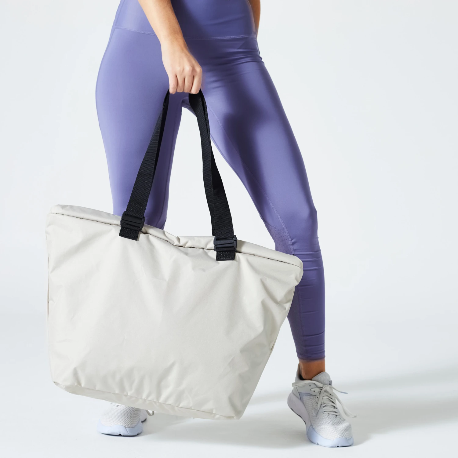 Reversible Sports' Tote 25L - Grey/Off 2 Reversible Sports' Tote 25L - Grey/Off - Image 2