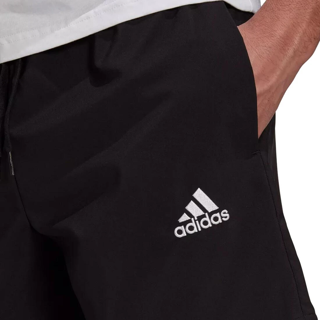 ADIDAS AEROREADY Essentials Chelsea Small Logo Shorts 2 ADIDAS AEROREADY Essentials Chelsea Small Logo Shorts - Image 2