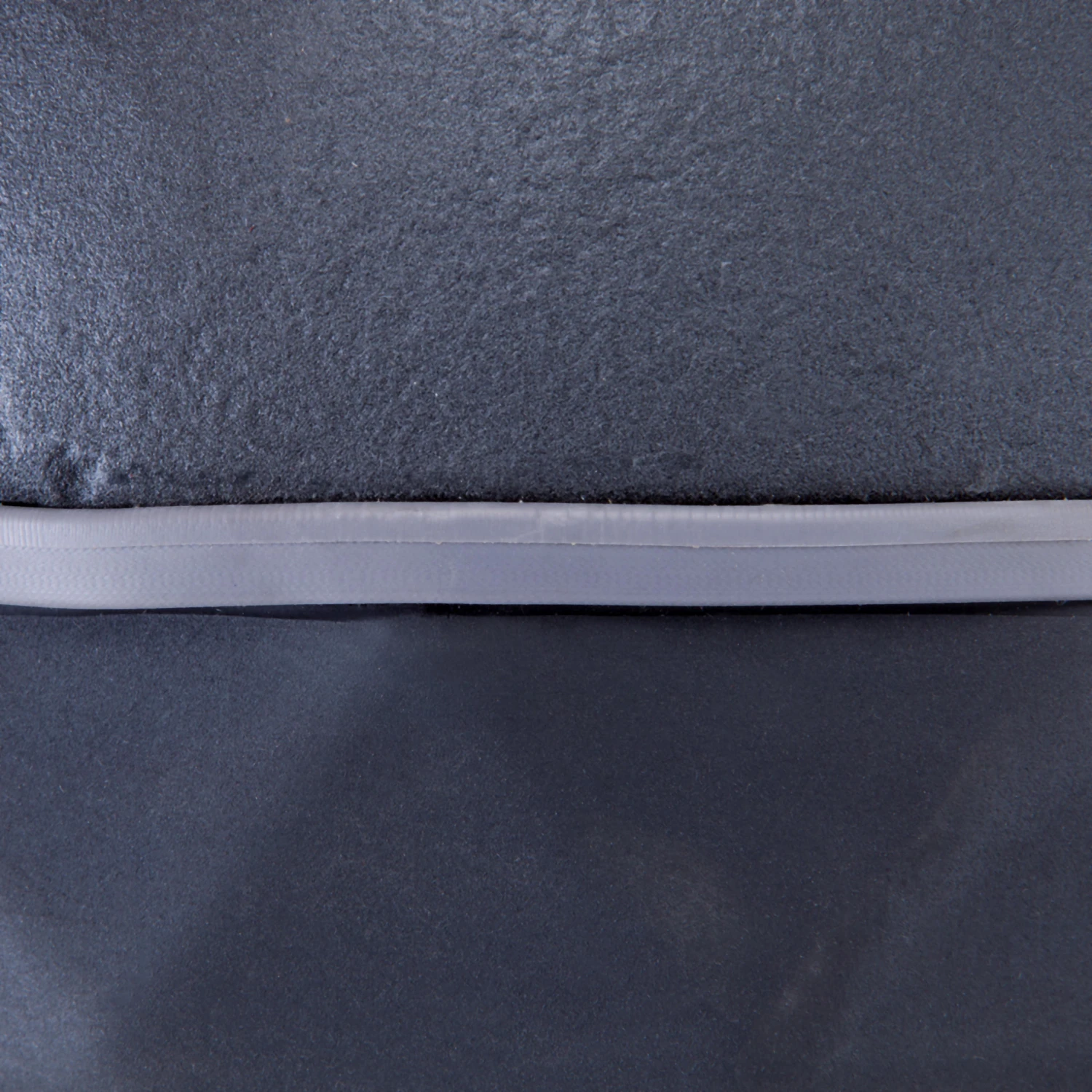 CORENGTH Kettlebell 24kg Cast Iron & Rubber Base 6 CORENGTH Kettlebell 24kg Cast Iron & Rubber Base - Image 6